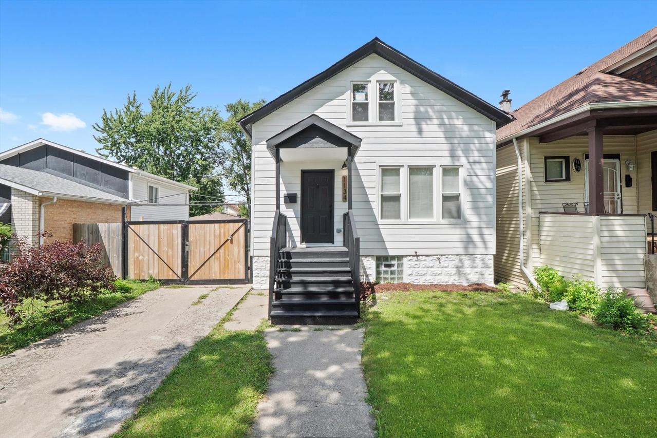 1134 W 104th St., Chicago, IL 60643