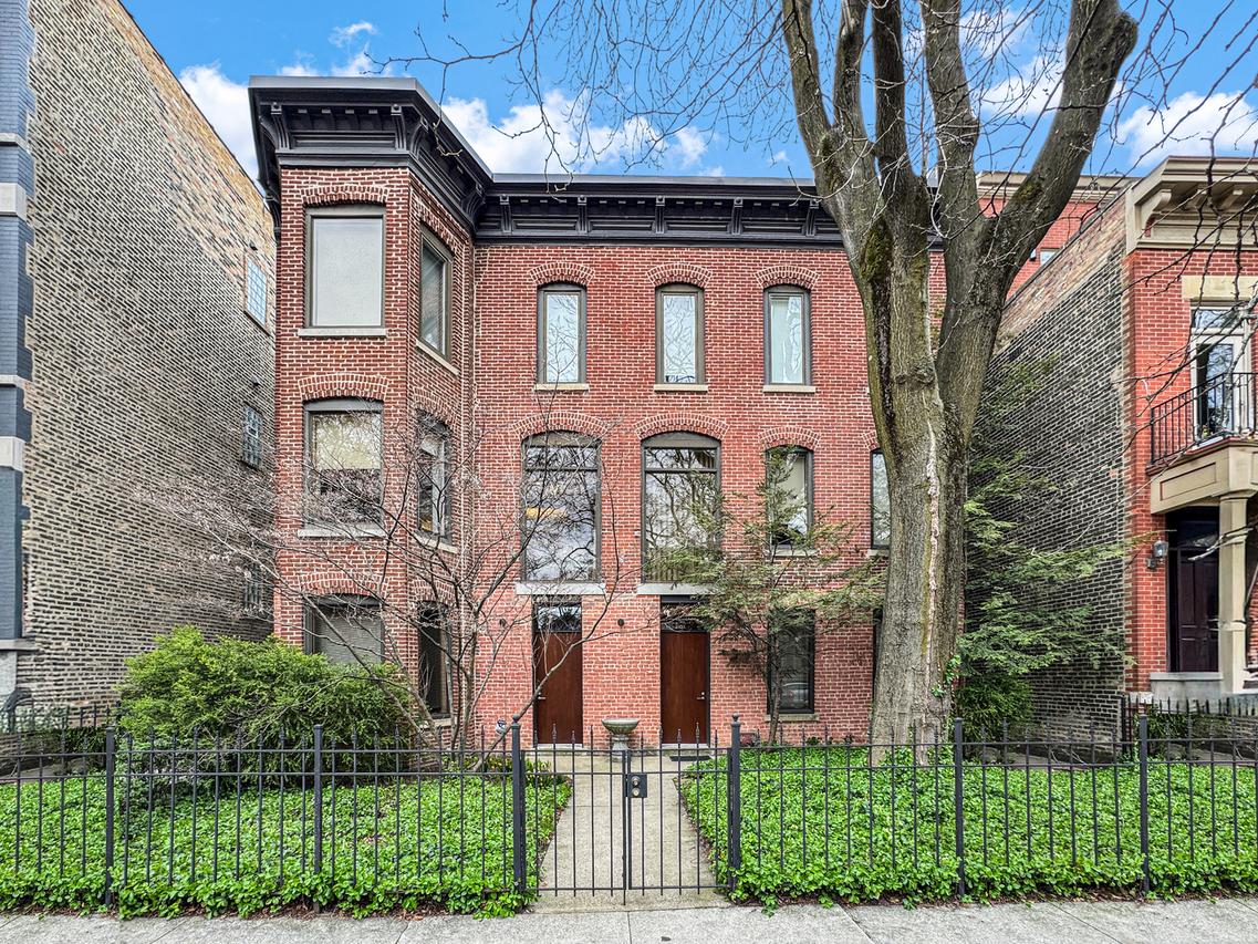 2107 N Dayton St., Chicago, IL 60614