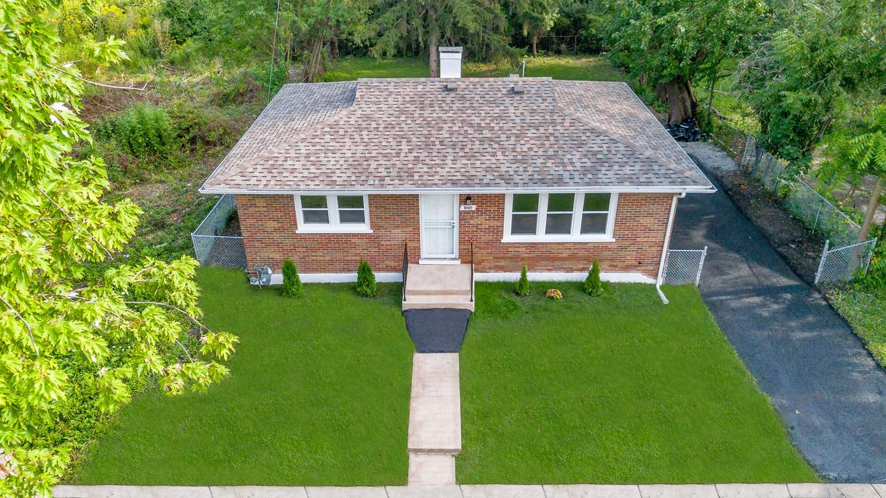 324 Hickory St., Chicago Heights, IL 60411