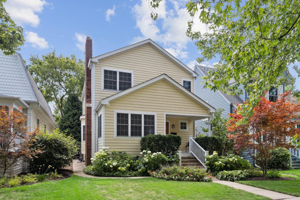 1910 Grant St., Evanston, IL 60201