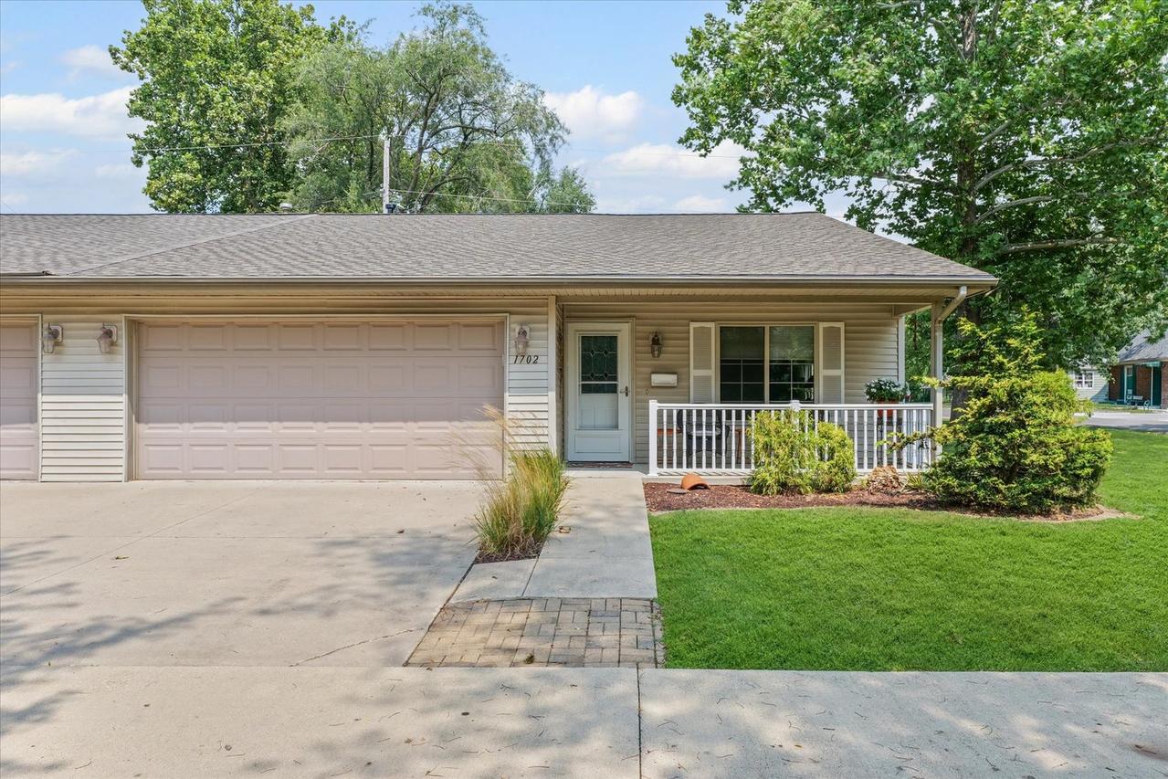 1702 Patricia Ct., Champaign, IL 61821
