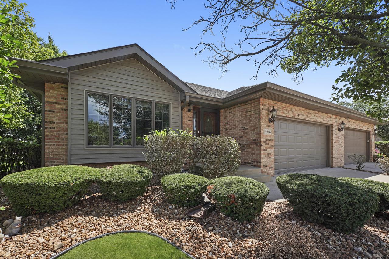 9366 Fox Run Cir., Frankfort, IL 60423
