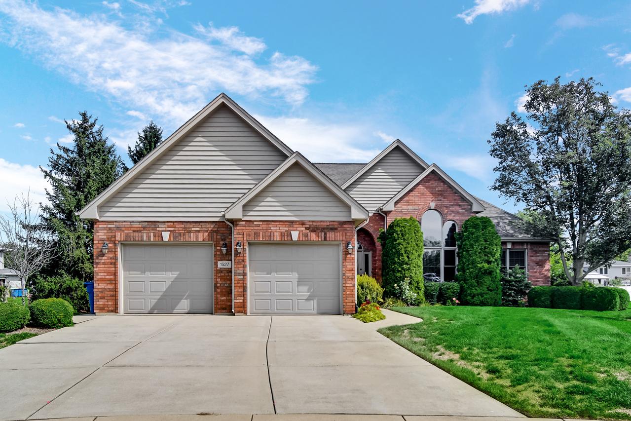1527 Williams Ct., Crete, IL 60417
