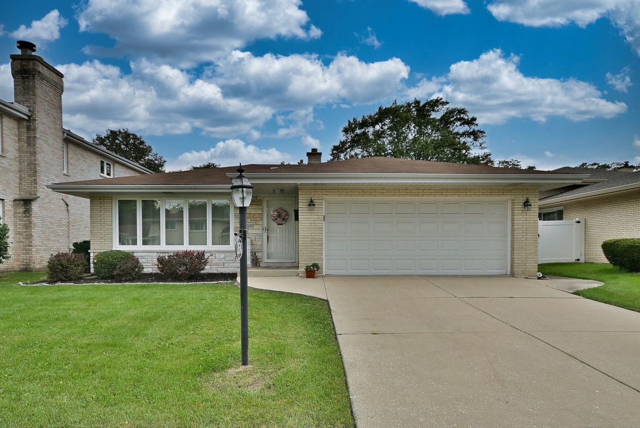 2634 S Stratford Ave., Westchester, IL 60154