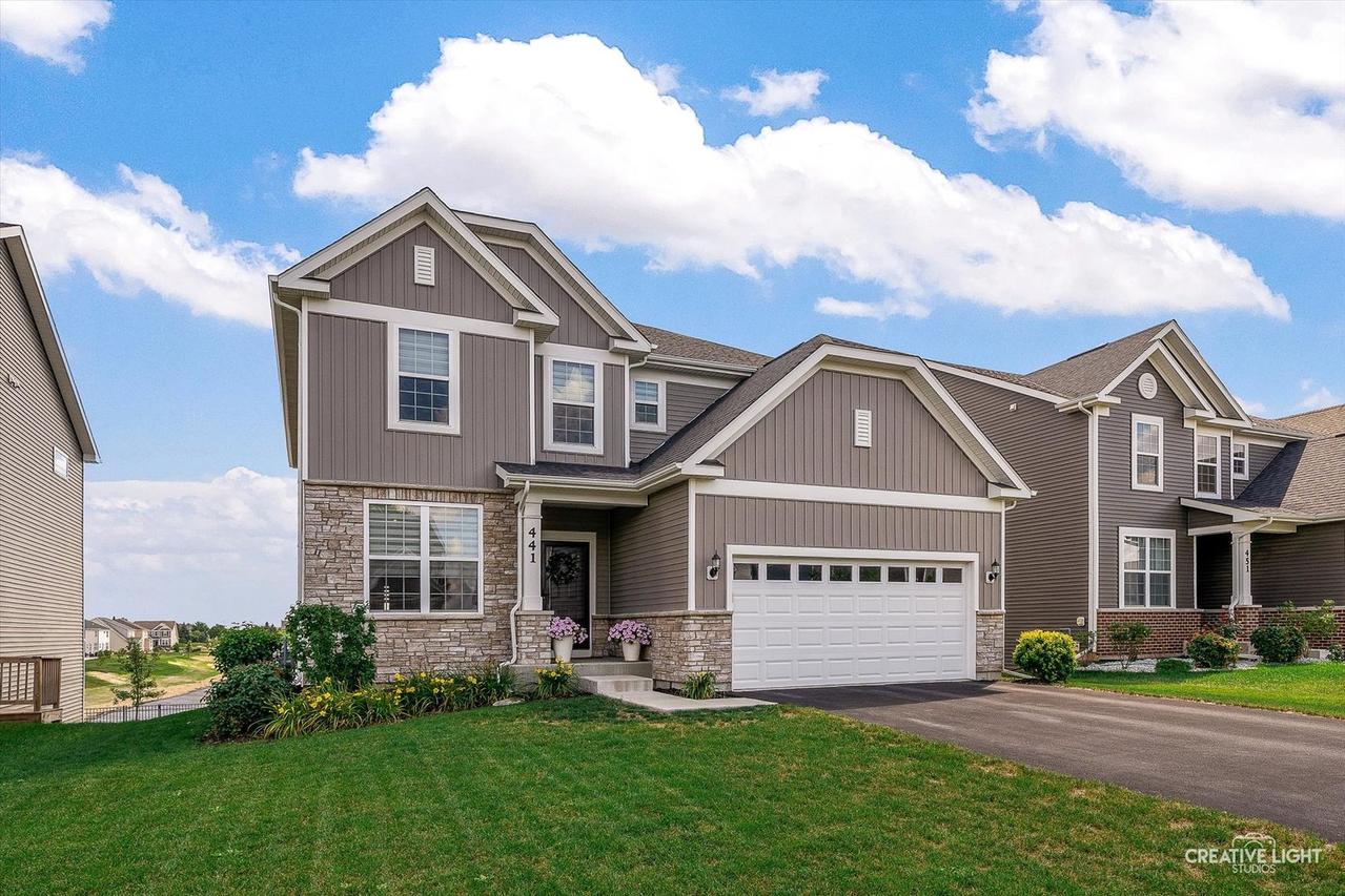 441 Alpine Dr., Algonquin, IL 60102