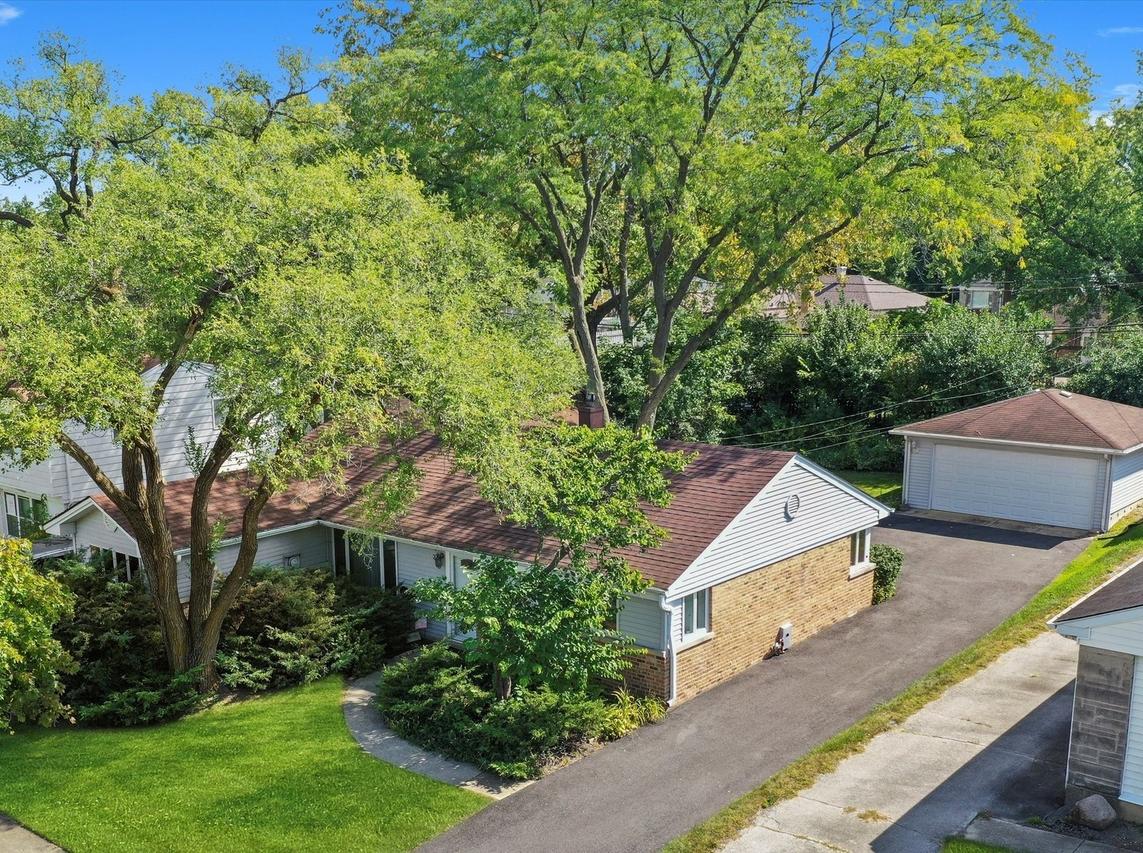 243 Indianwood Blvd., Park Forest, IL 60466