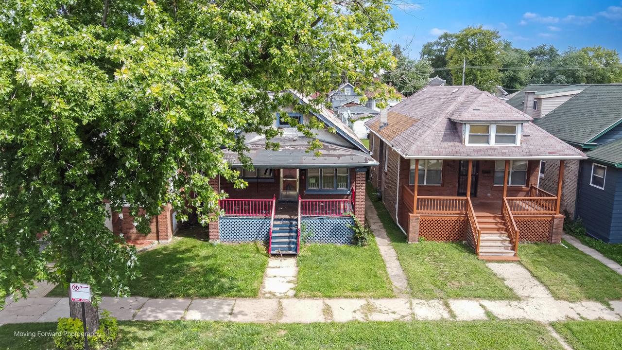 8005 S Ridgeland Ave., Chicago, IL 60617