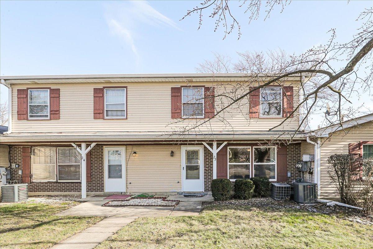 23 Wildwood Ln. #G, Bolingbrook, IL 60440