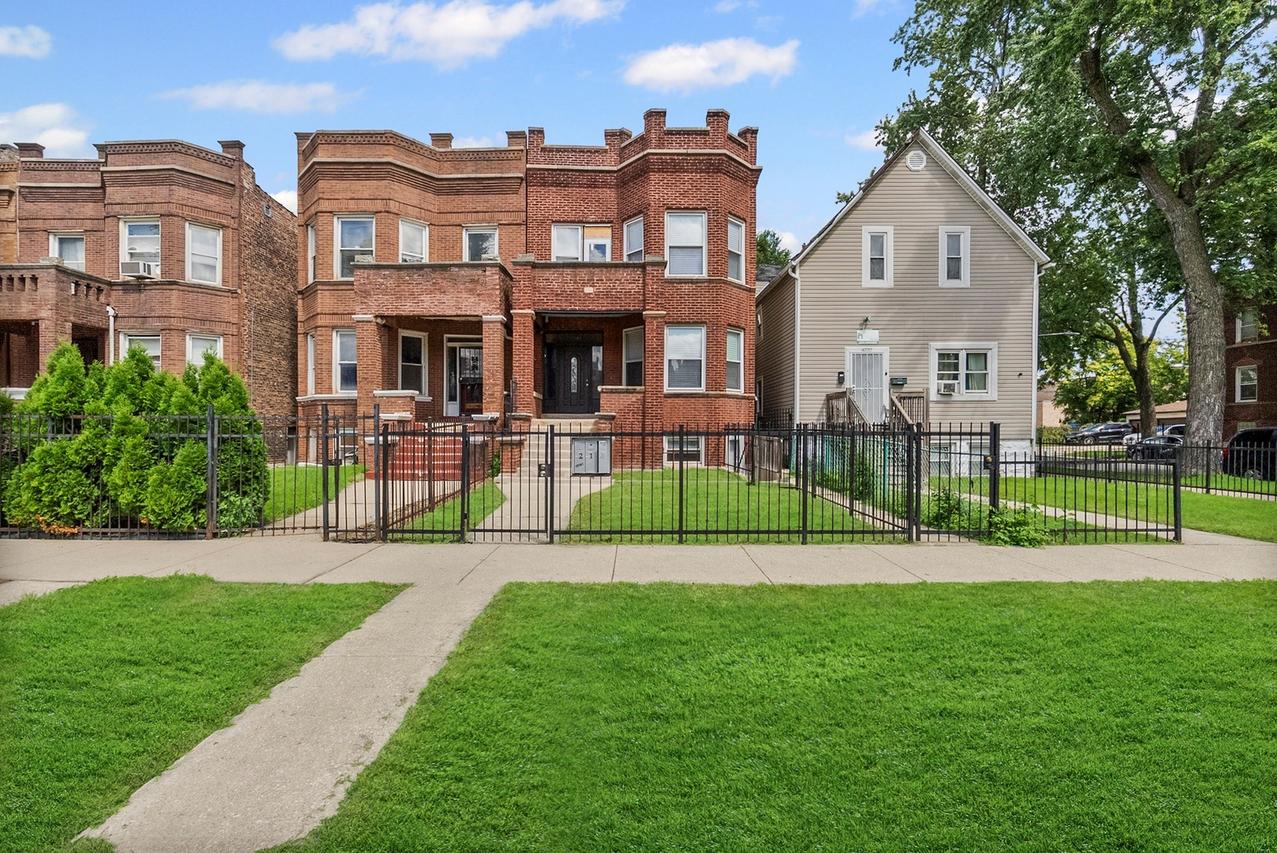 4704 W Monroe St., Chicago, IL 60644