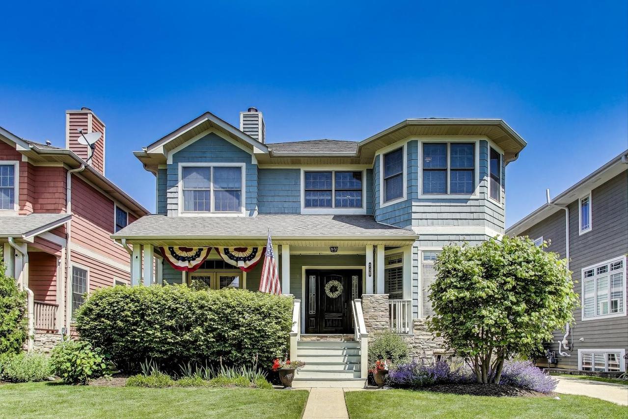 748 E Sunnyside Ave., Libertyville, IL 60048