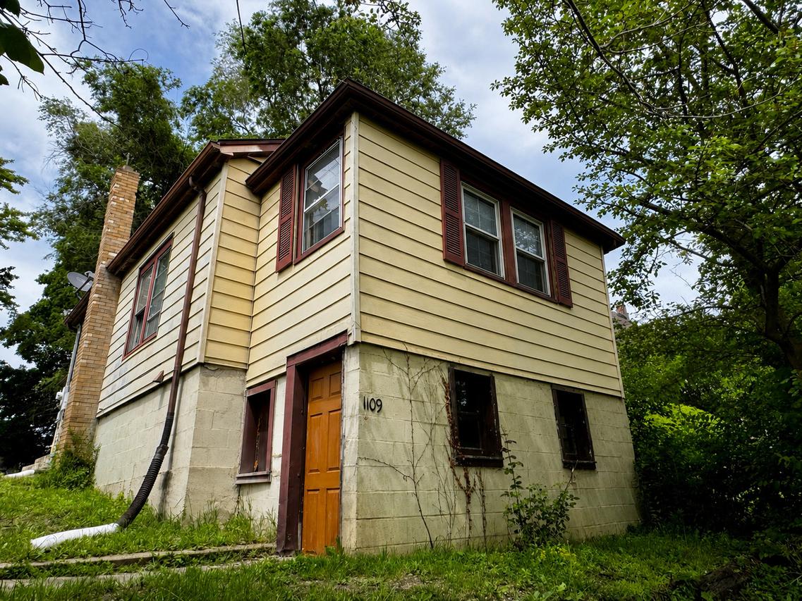 1109 4th St., Lasalle, IL 61301