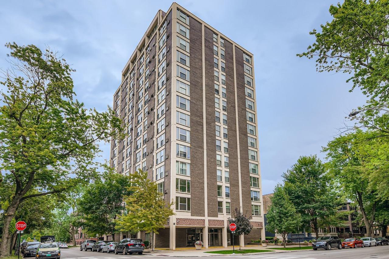 5401 S Hyde Park Blvd. #1202, Chicago, IL 60615