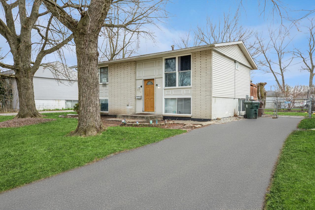 350 E Tulip Dr., Glenwood, IL 60425