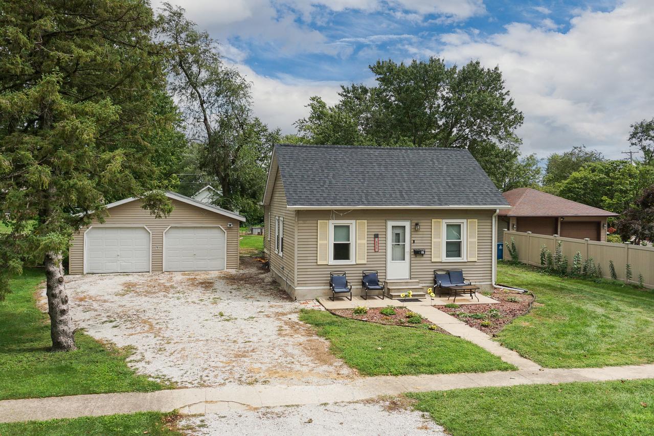 111 Maple Ave., Minonk, IL 61760