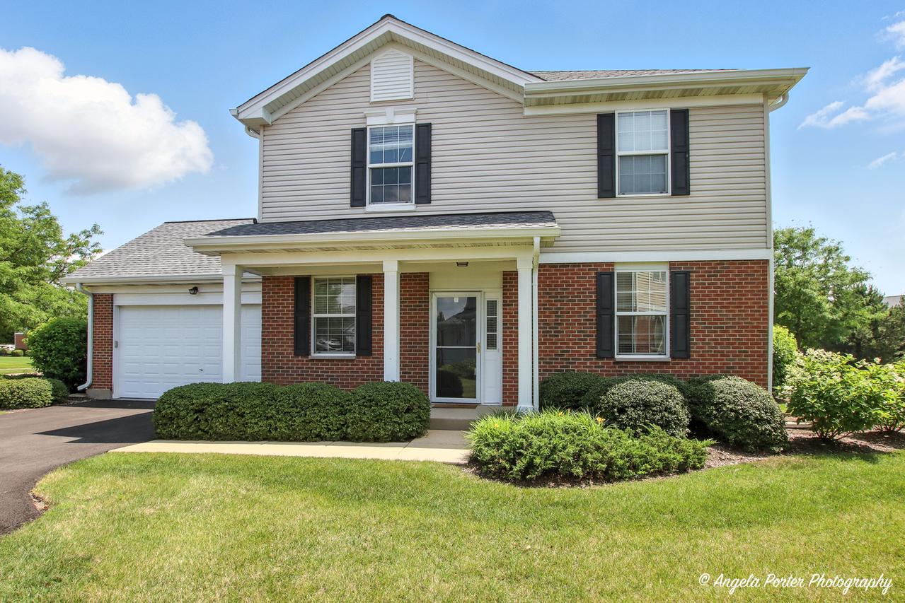 509 Legend Ln., Mchenry, IL 60050