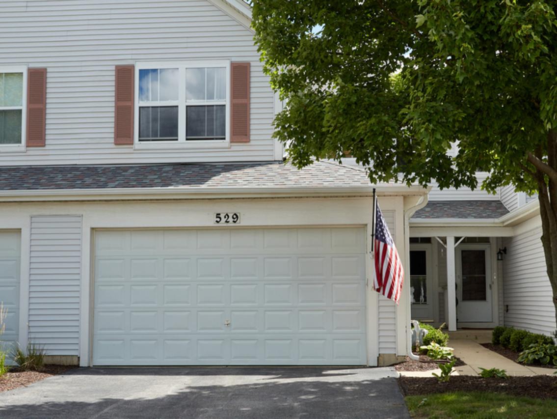 529 Horizon Dr., Bartlett, IL 60103