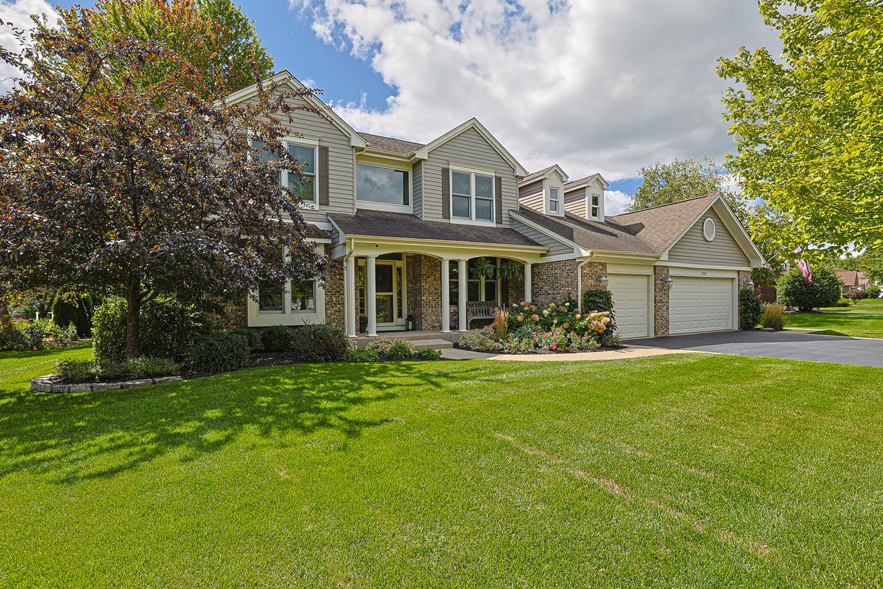 1205 Alexandra Blvd., Crystal Lake, IL 60014