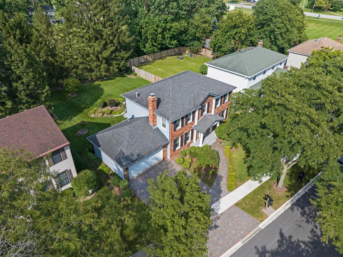 2032 Wheeler St., Woodridge, IL 60517