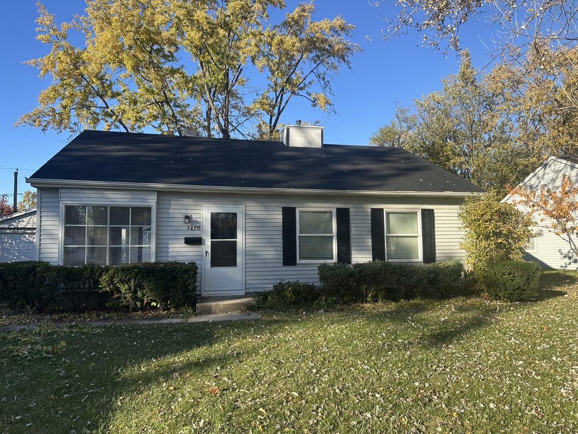 3420 Greenbriar Dr., Glenview, IL 60025