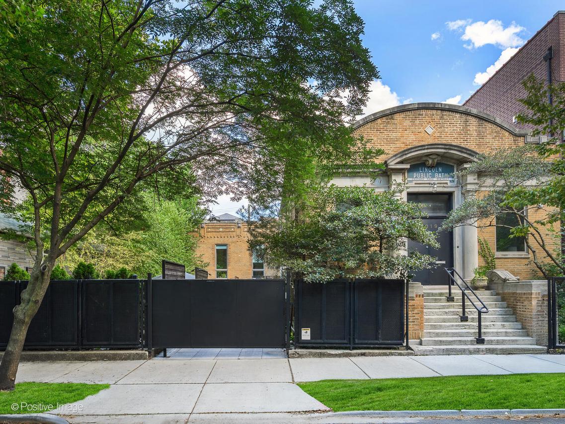 1019 N Wolcott Ave., Chicago, IL 60622