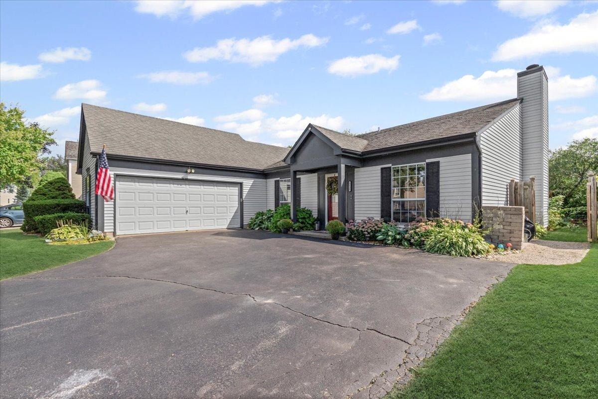 5155 Portage Ln., Gurnee, IL 60031