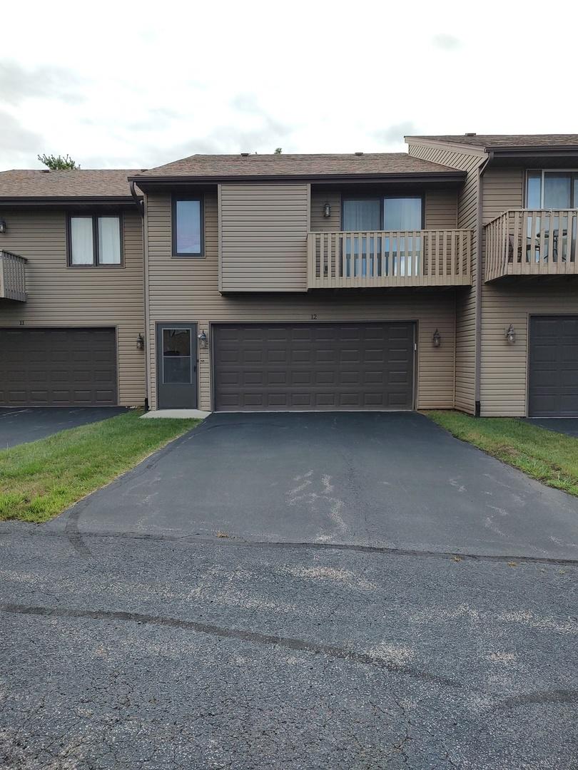 7425 Colosseum Dr. #12, Rockford, IL 61107
