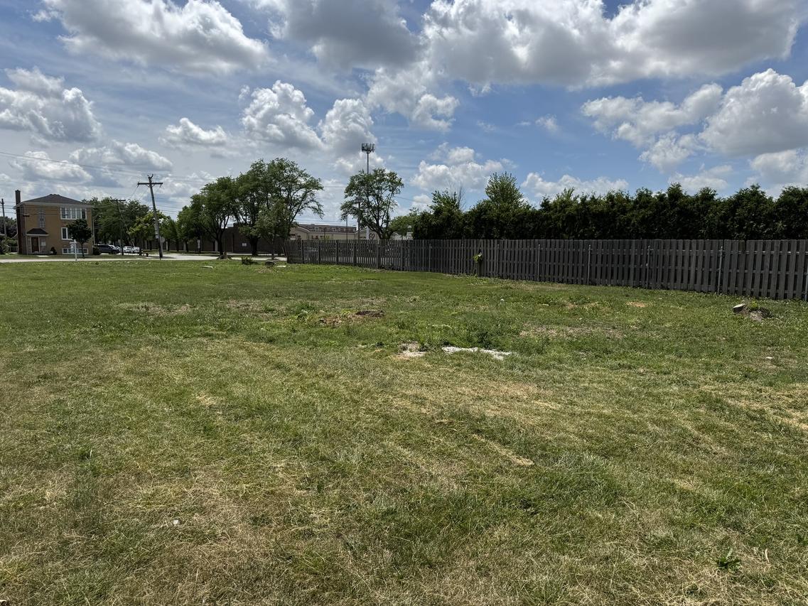 8268 W Lawrence Ave., Norridge, IL 60706