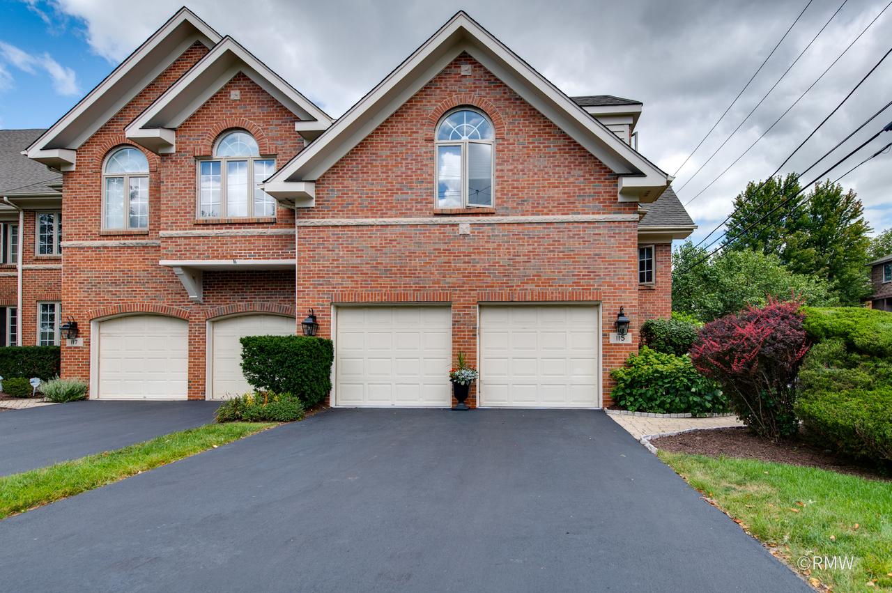 115 W Seminole Ave., Elmhurst, IL 60126