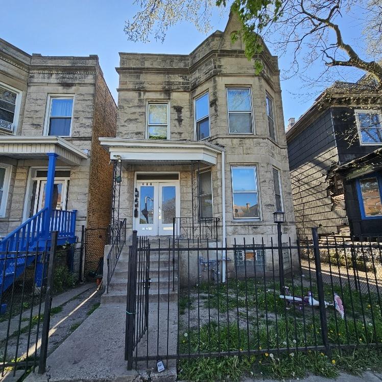 212 N Leamington Ave., Chicago, IL 60644