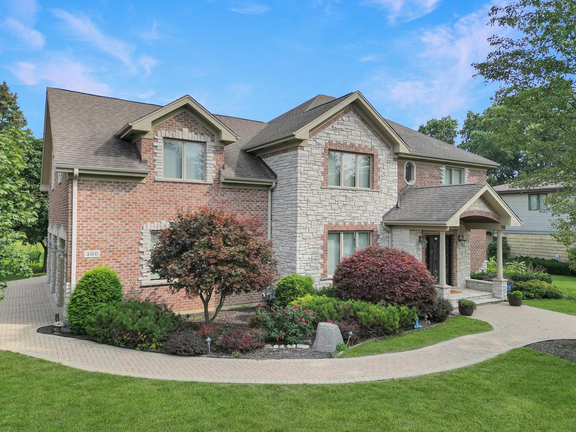 300 E Marion Ave., Prospect Heights, IL 60070