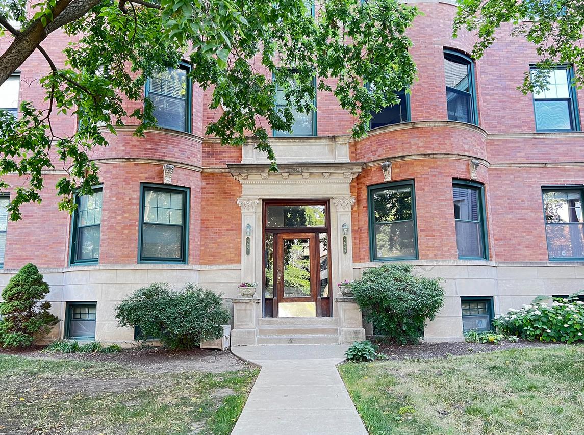 4651 N Dover St. #2, Chicago, IL 60640