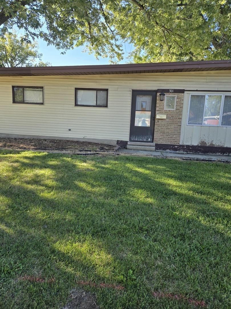 301 Seneca St., Park Forest, IL 60466