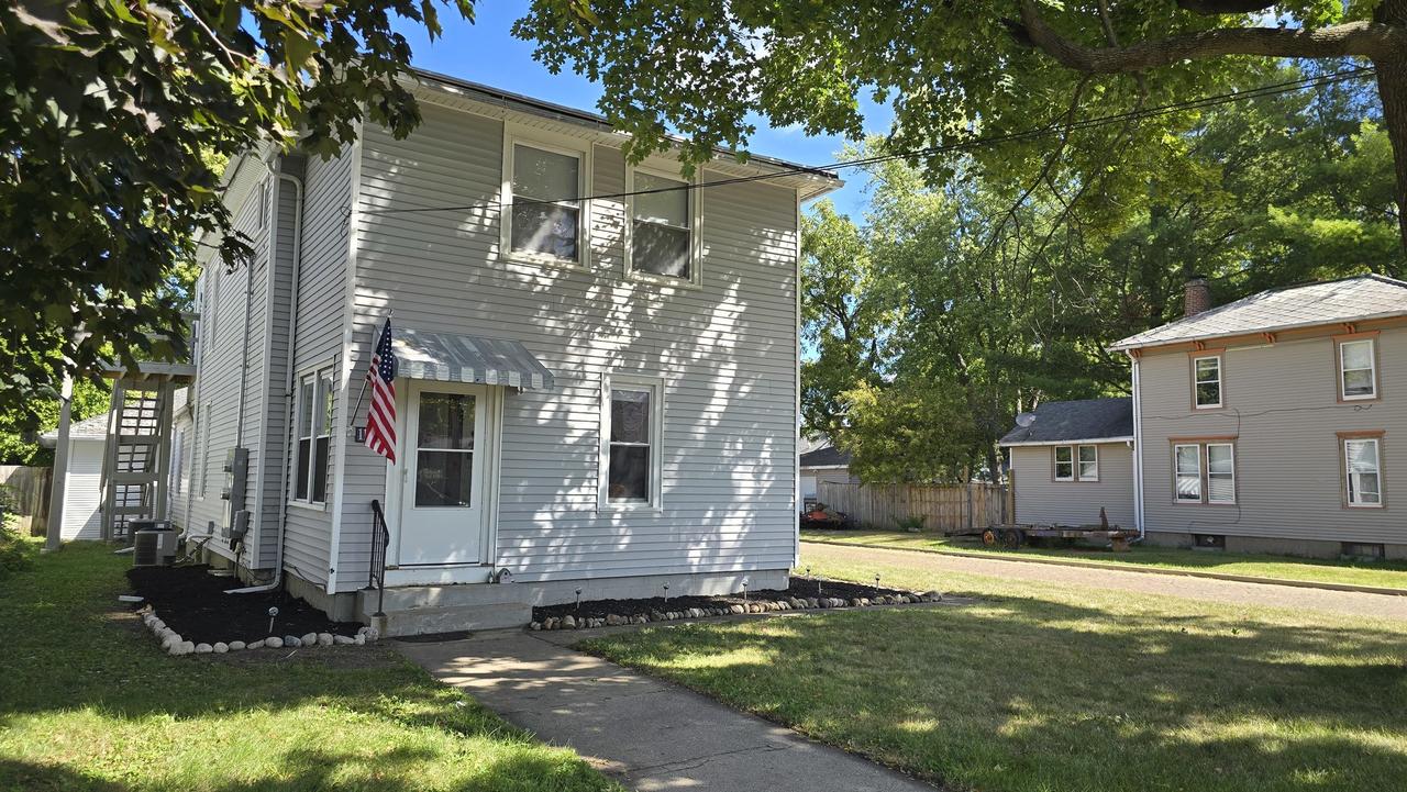 1102 Illinois Ave., Ottawa, IL 61350