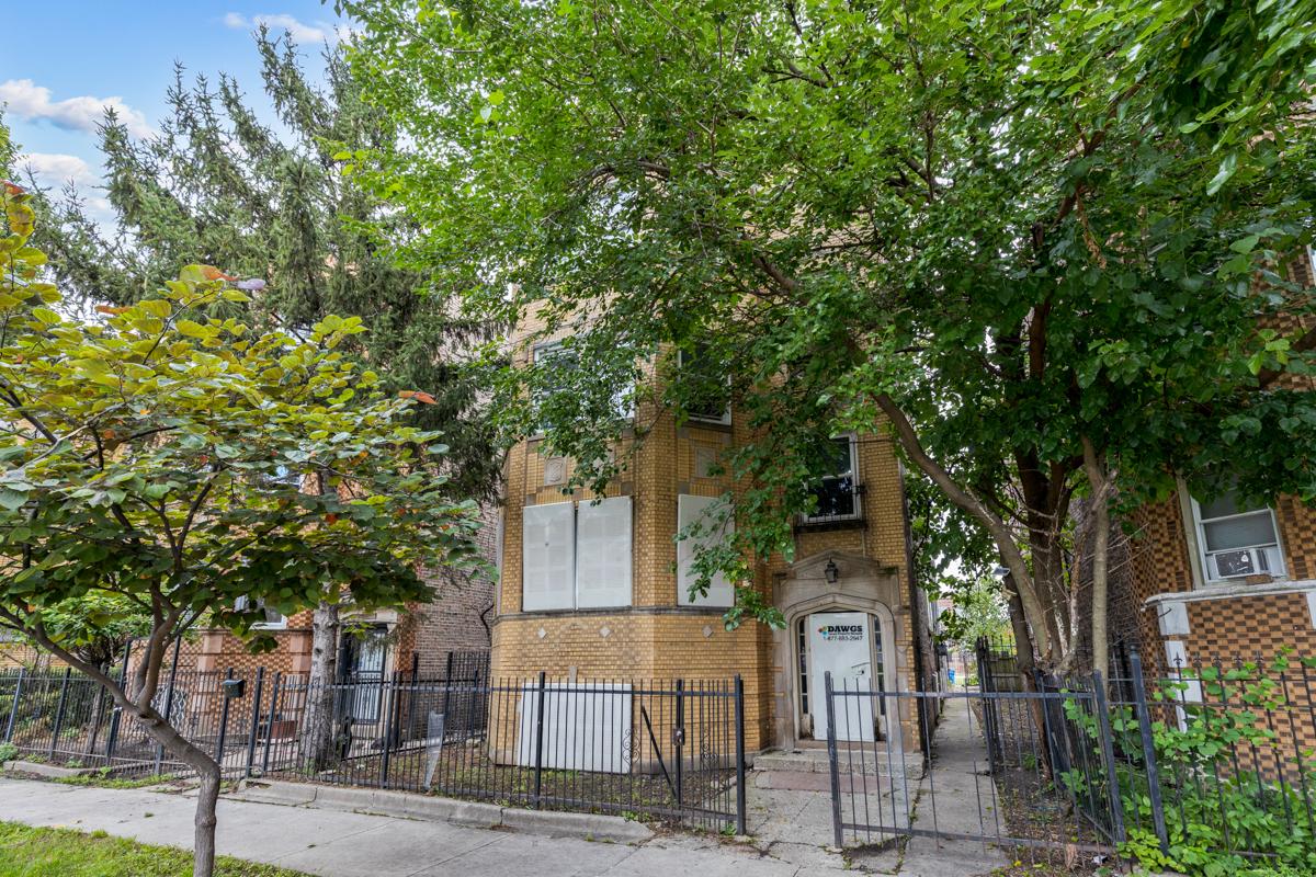 1839 S Komensky Ave., Chicago, IL 60623