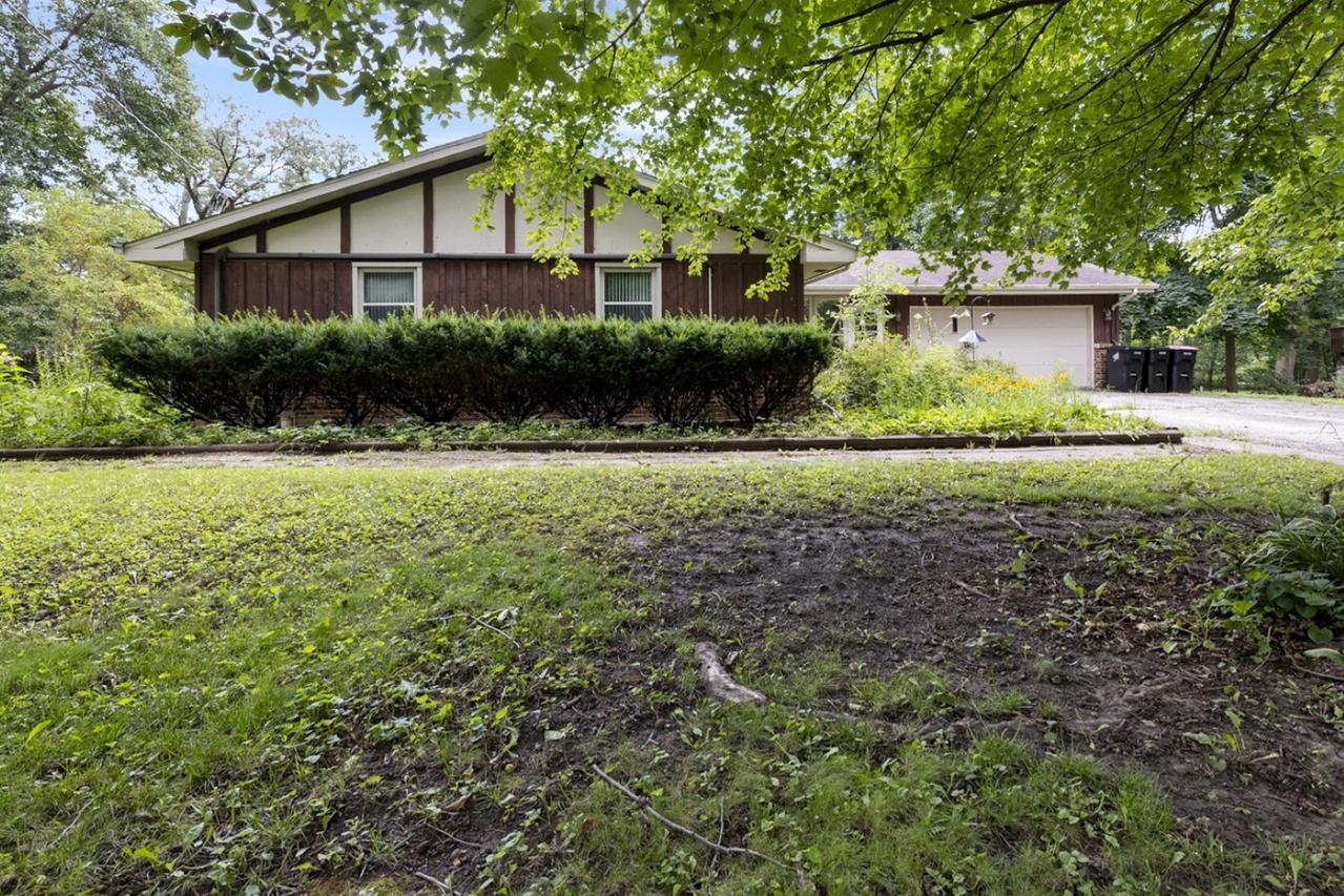 931 Ivy Oaks Dr., Caledonia, IL 61011