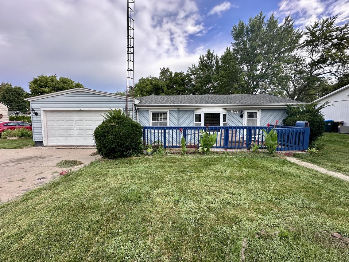 1204 W 14th St., Rock Falls, IL 61071