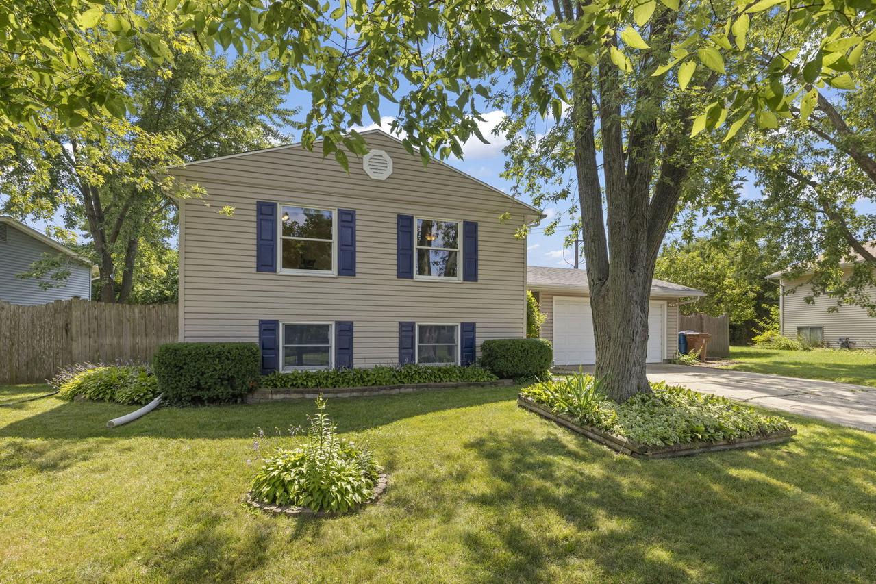 219 E Lincoln Ave., Glendale Heights, IL 60139