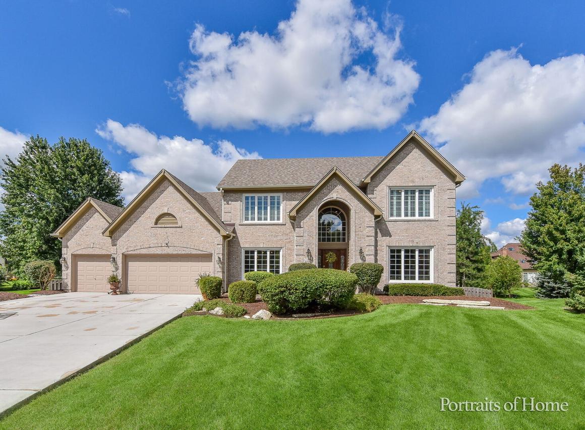 4007 Heron Ct., Naperville, IL 60564