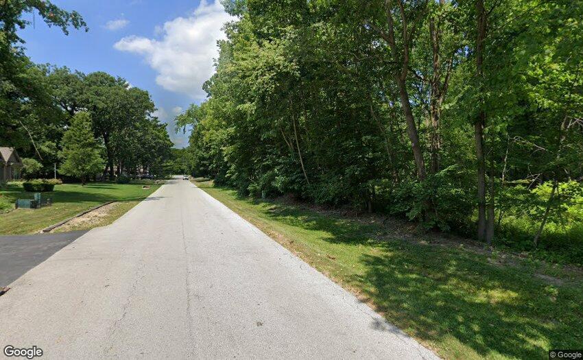 2214 E Gaiser Ct., Crete, IL 60417