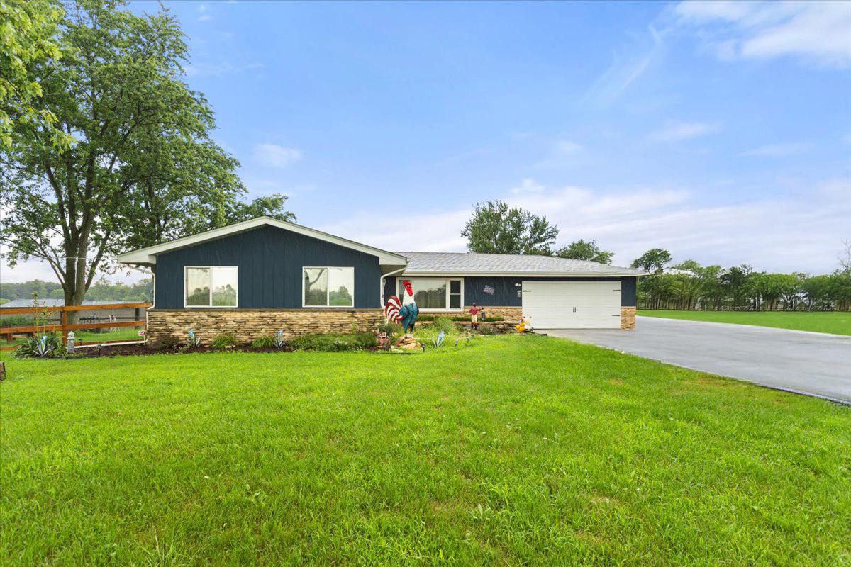 25019 S Bush Rd., Elwood, IL 60421