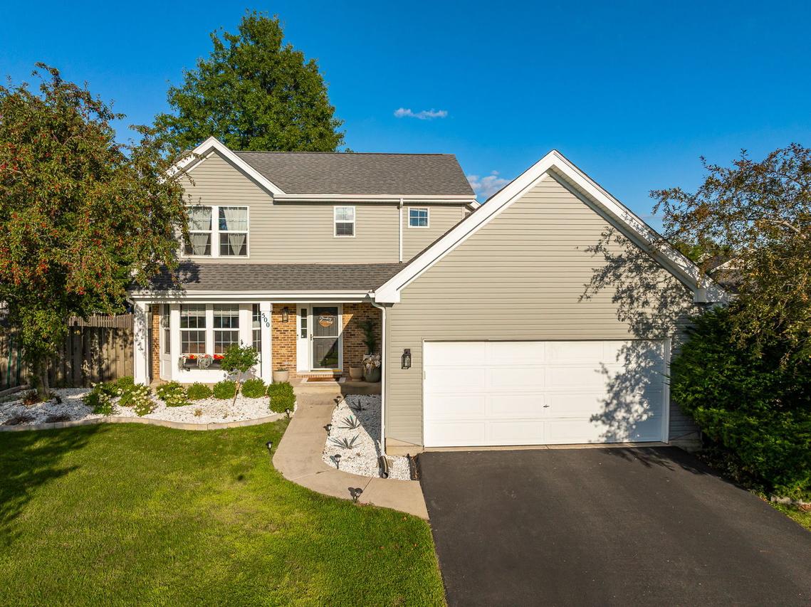 500 Half Moon Ct., Oswego, IL 60543