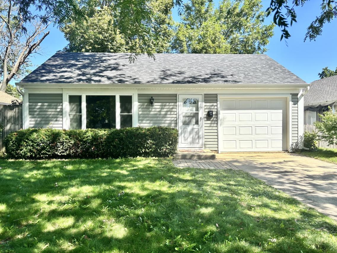 100 Long Beach Rd., Montgomery, IL 60538