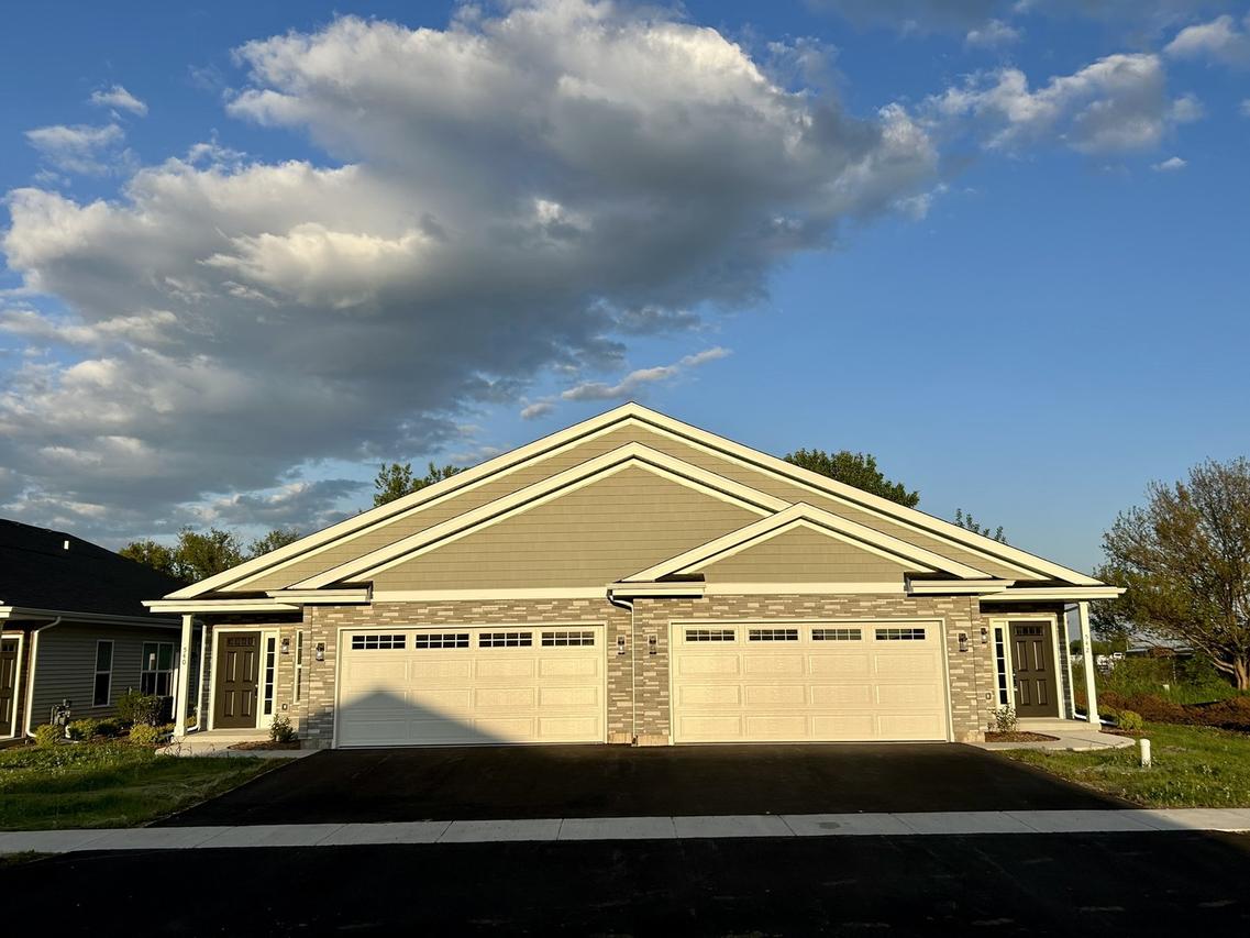588 Fuller Ln., Belvidere, IL 61008