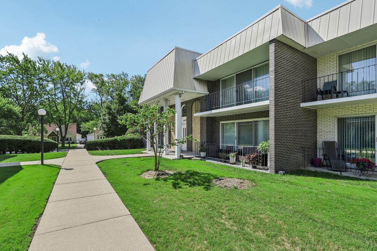 4108 W 99th St. #C, Oak Lawn, IL 60453