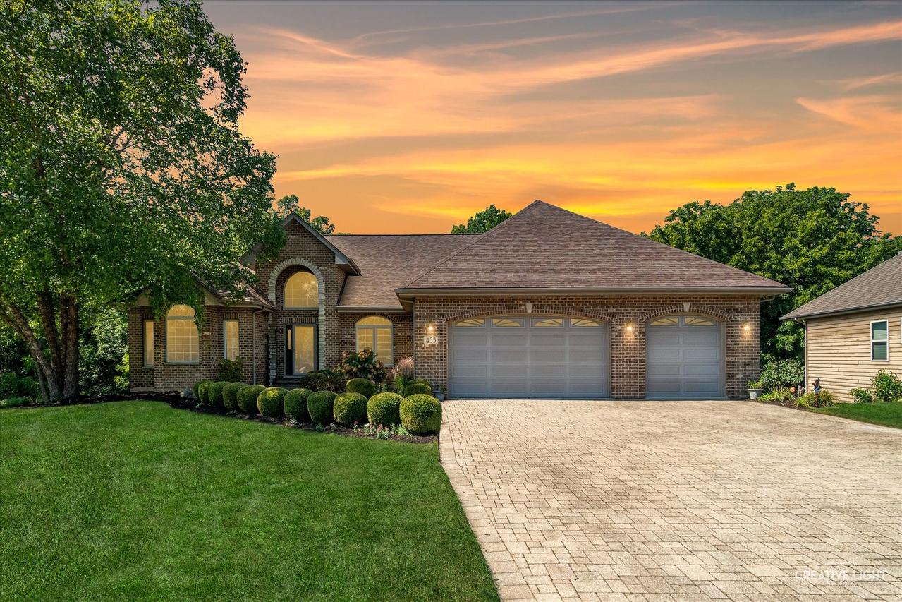 453 Poplar Dr., Yorkville, IL 60560