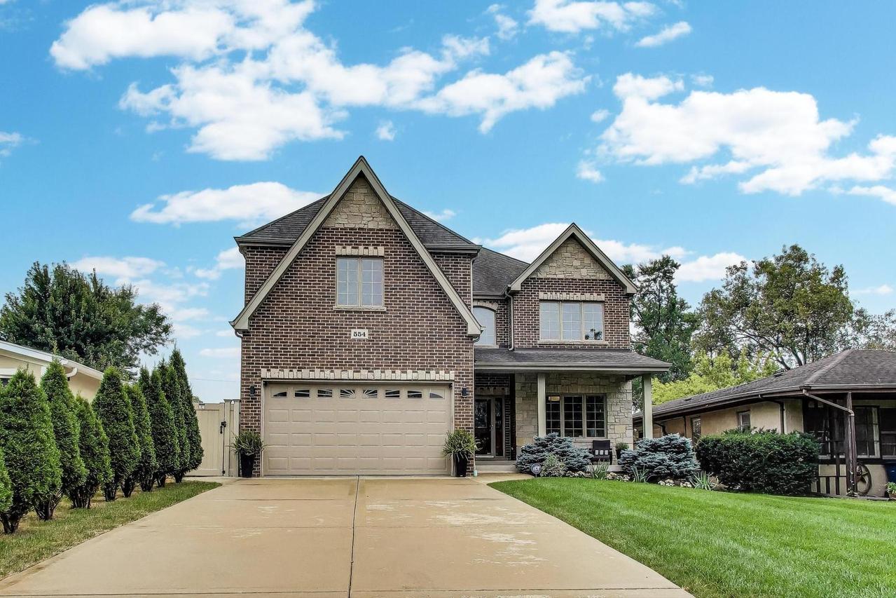 554 W Crockett Ave., Elmhurst, IL 60126