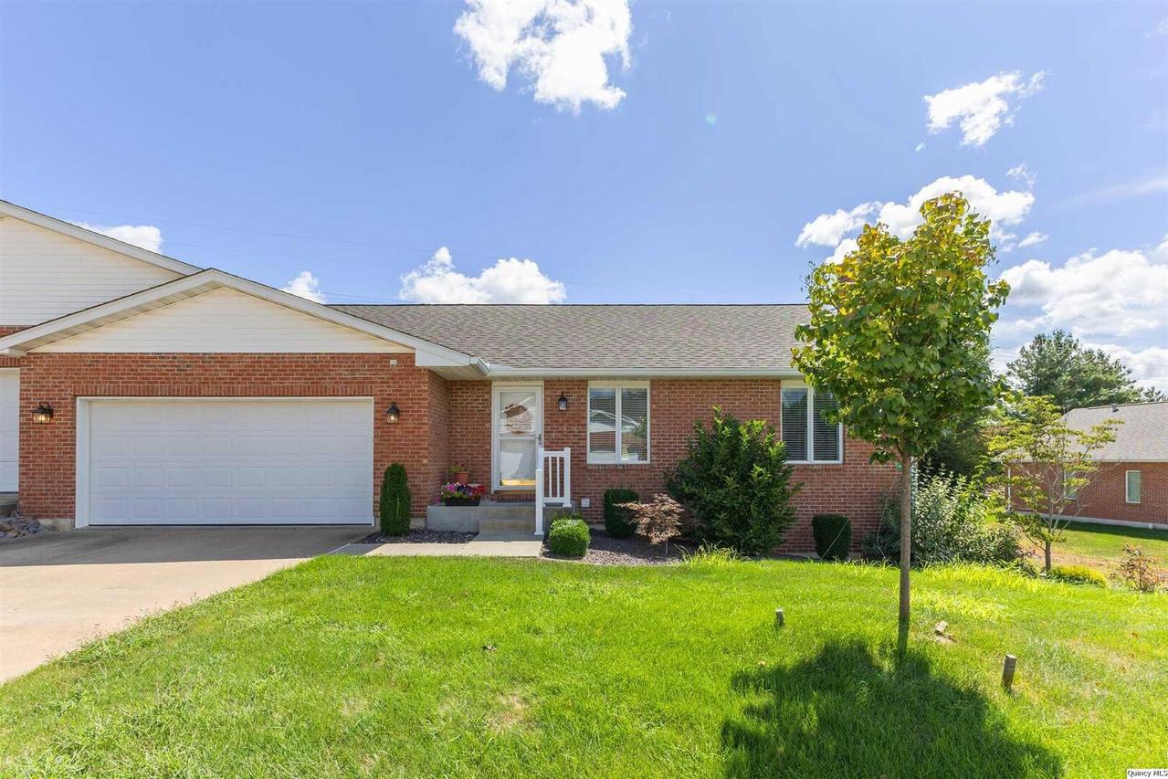 608 Wexford Dr., Quincy, IL 62305