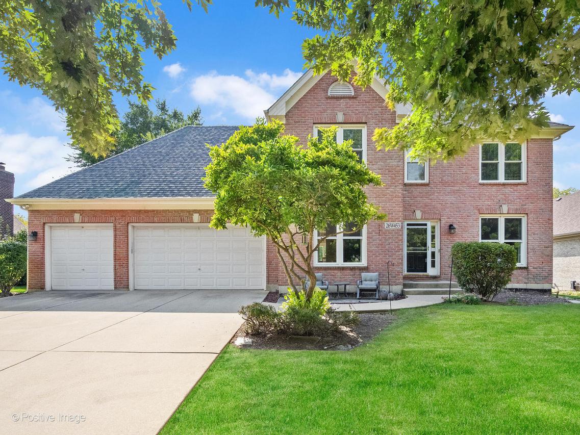 26W453 Pinehurst Dr., Winfield, IL 60190