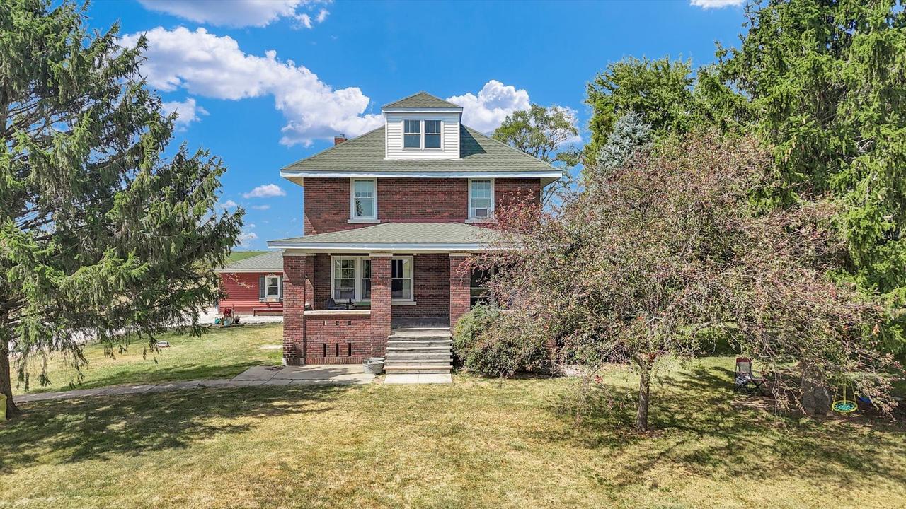 2816 N 1100 East Rd., Mansfield, IL 61854