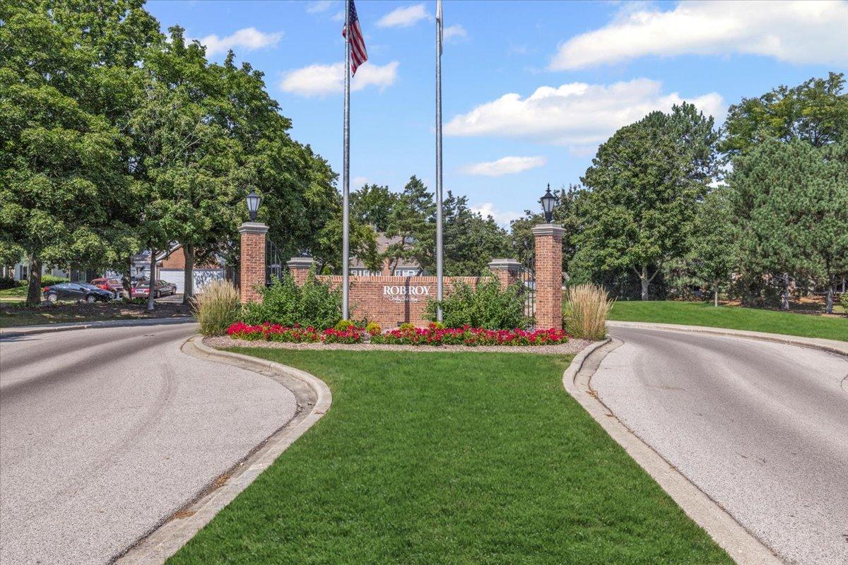 481 Green Bridge Ln. #B, Prospect Heights, IL 60070